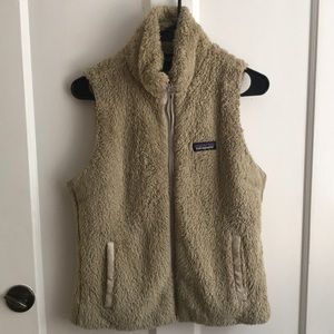 Los Gatos tan Patagonia vest size M